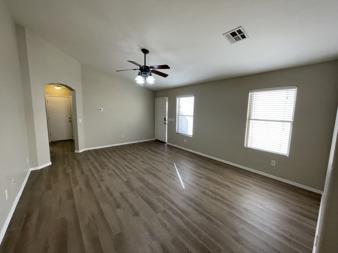 23856 W Tonto St photo 2