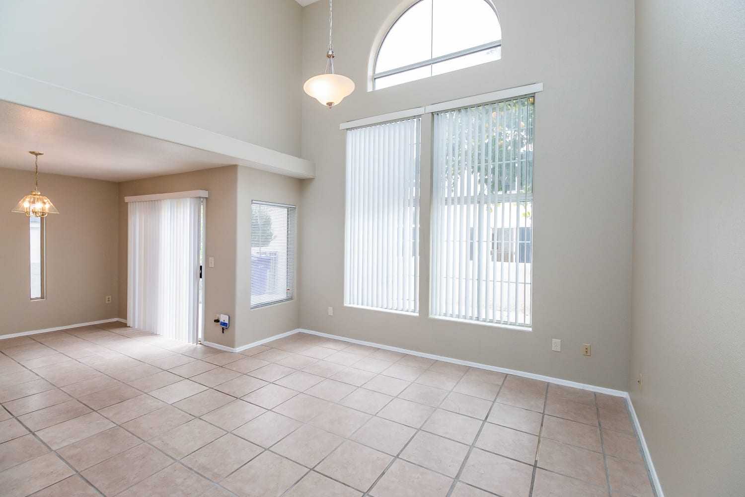 1059 W Sandy Banks photo 4