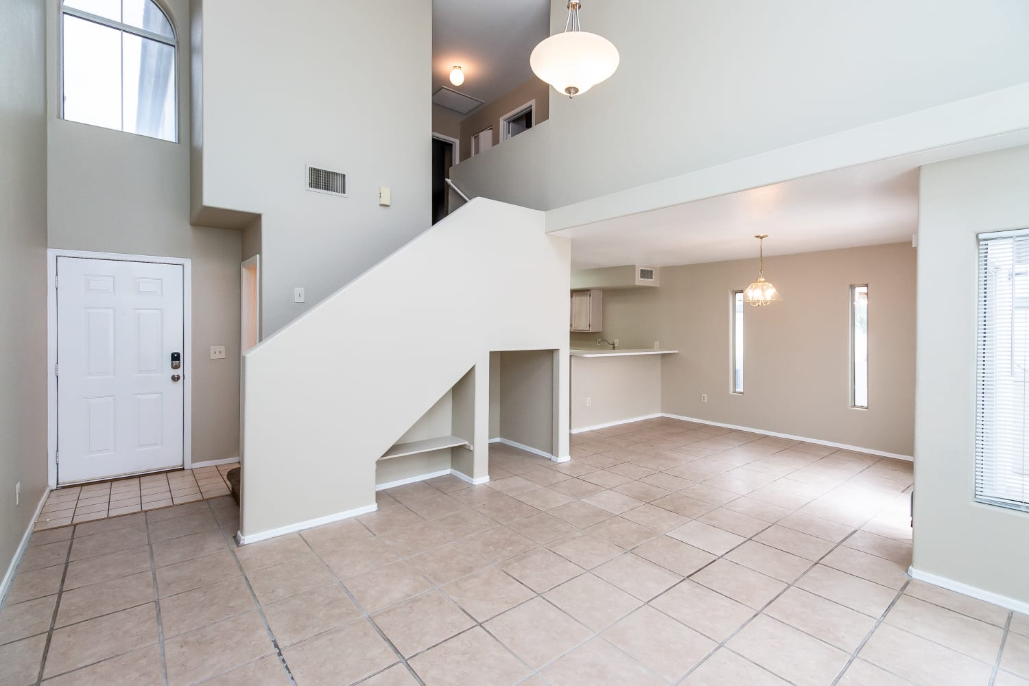 1059 W Sandy Banks photo 2