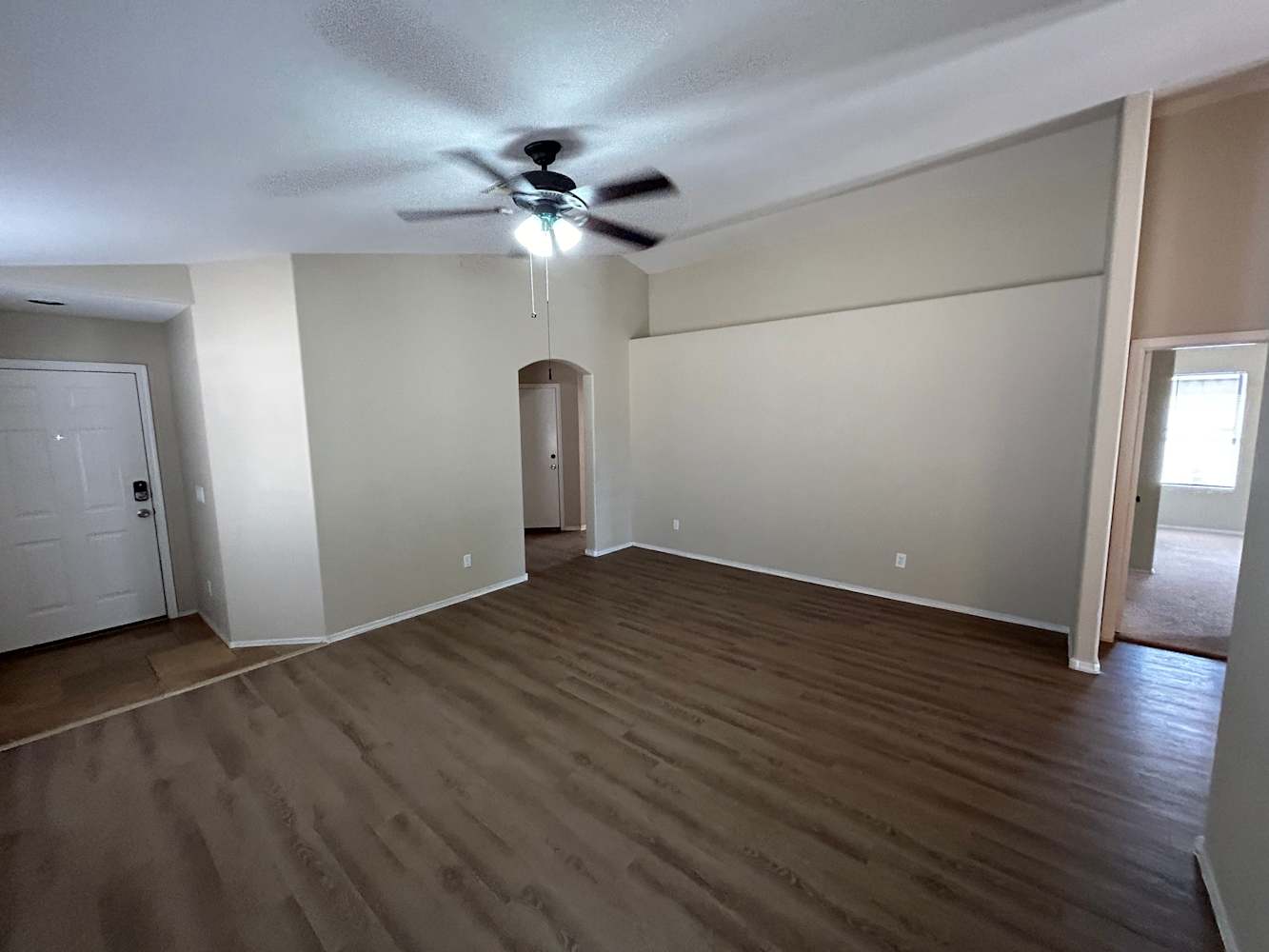 1628 W Minton St photo 3