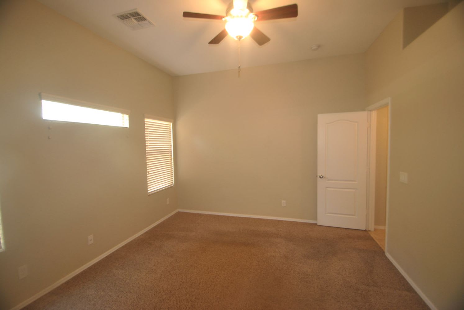 520 E Kent Ave photo 5