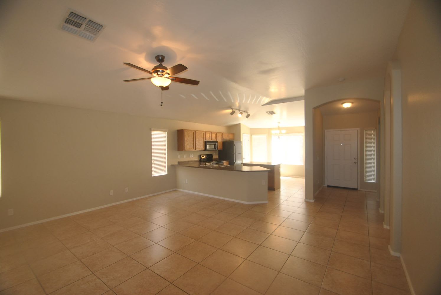 520 E Kent Ave photo 3