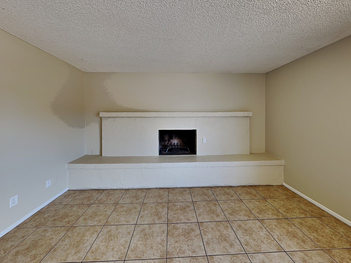 4630 W Marshall Ave photo 3