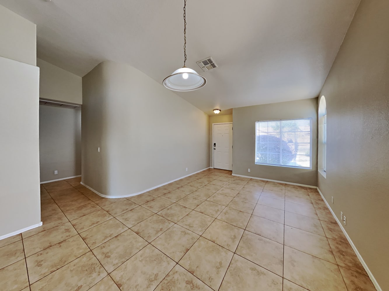 263 S Jesse St photo 3