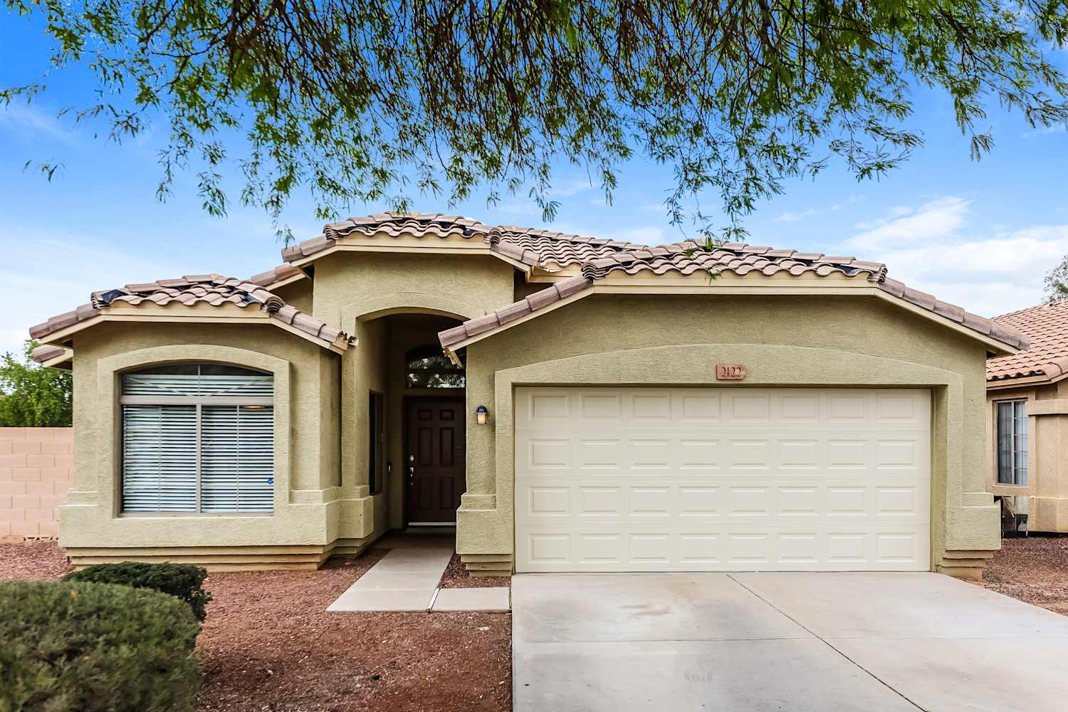 2122 S 114th Ave Avondale, AZ 85323 photo 3