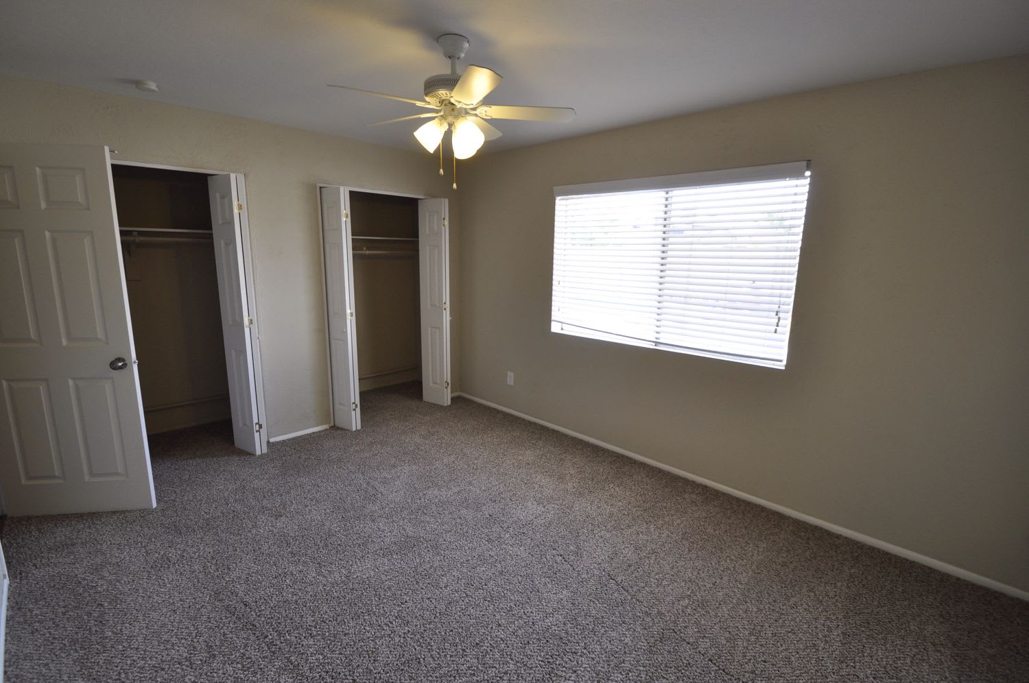 3410 W Orchid Ln photo 5
