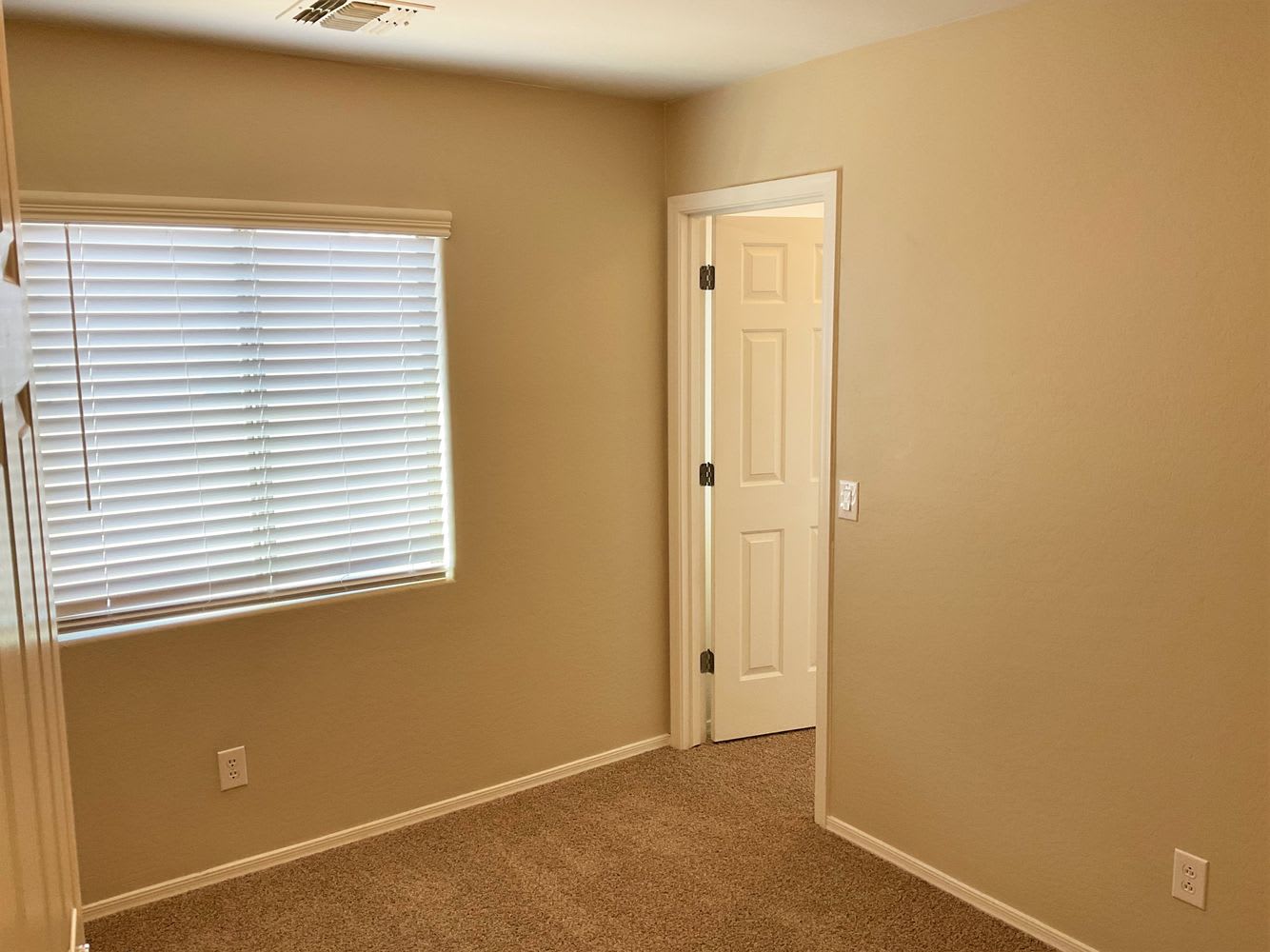 417 N Ranger Ct photo 4