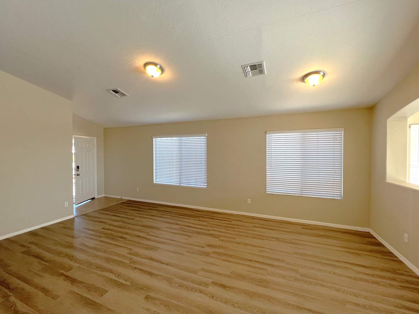 14879 W Ventura St photo 2
