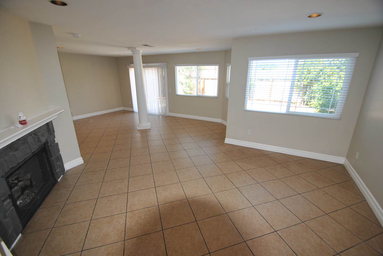 14772 Long View Dr photo 3