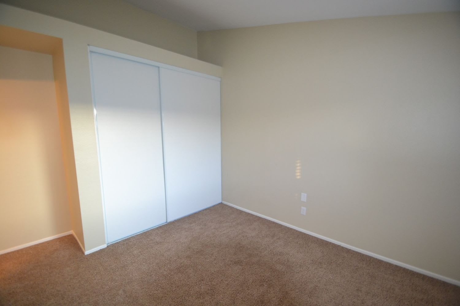 1785 Via Verde Dr photo 3