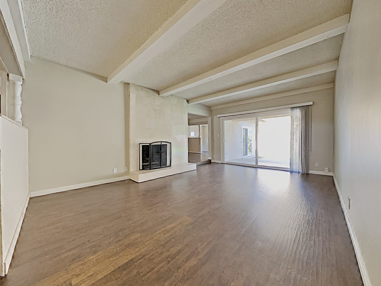 16745 Archwood St photo 5