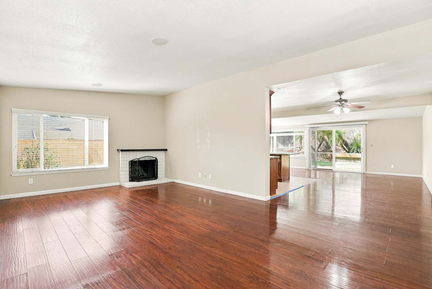 2373 Shreve Ave photo 4