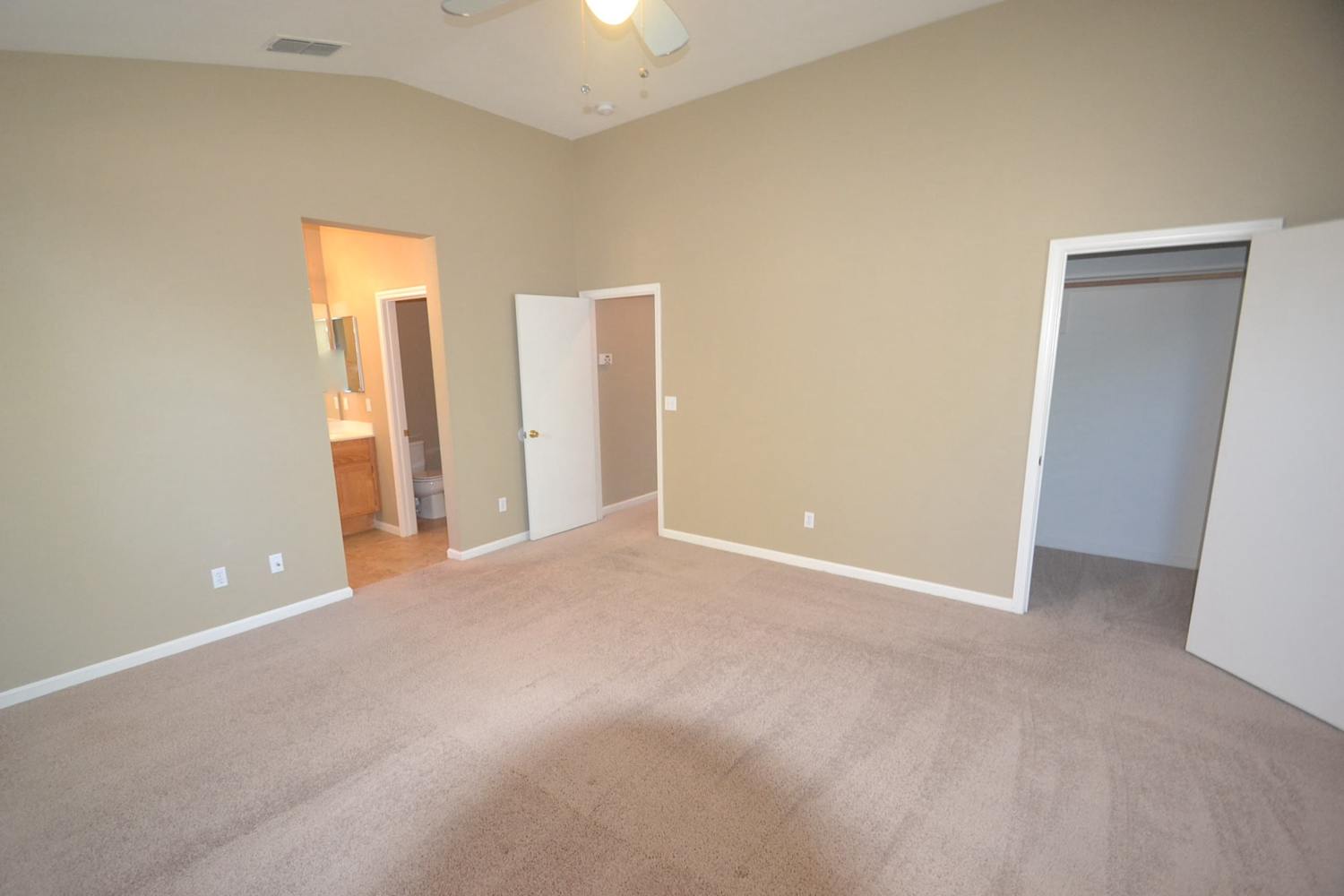 1755 Waterfall Dr photo 5