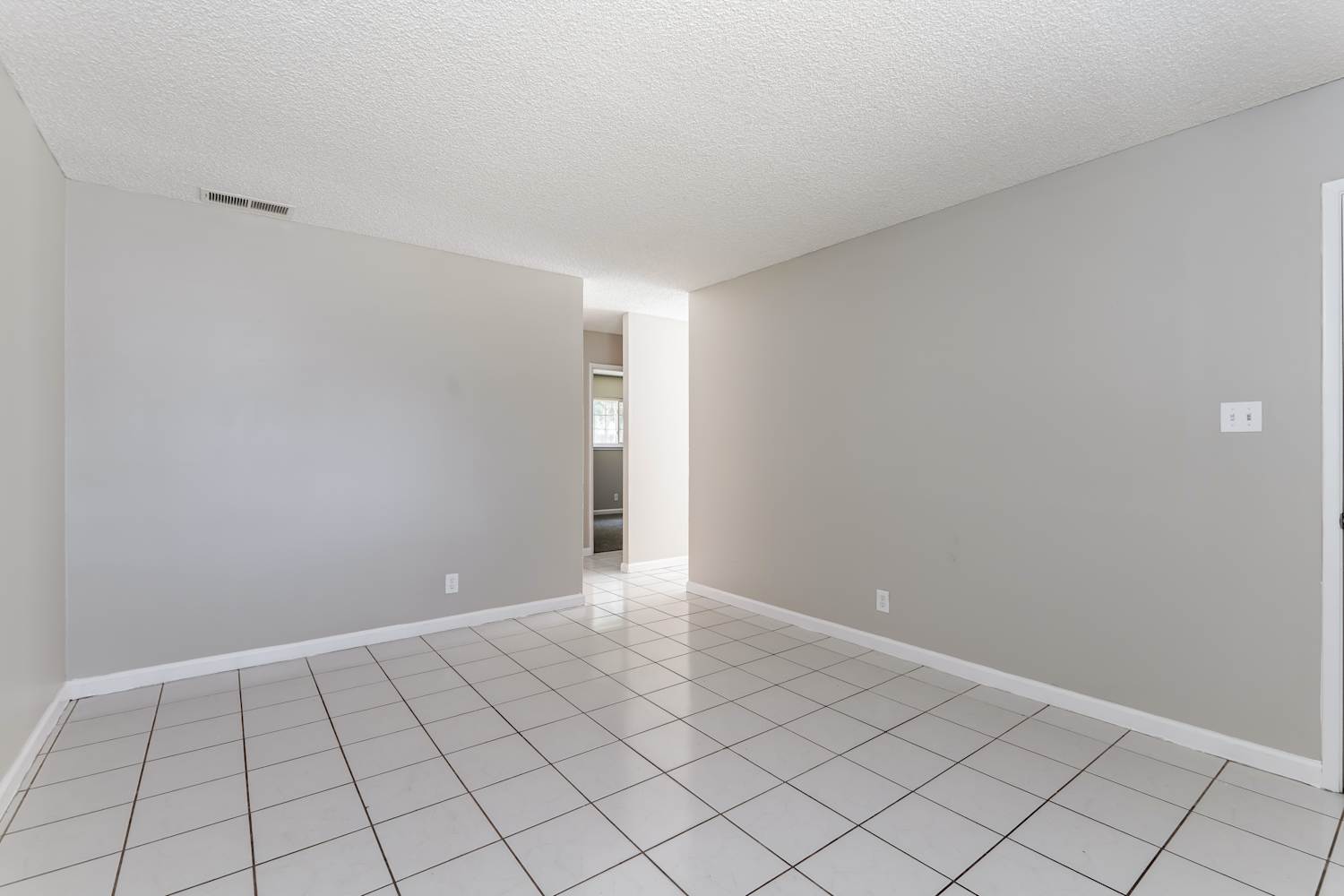 3971 Avante Way photo 4