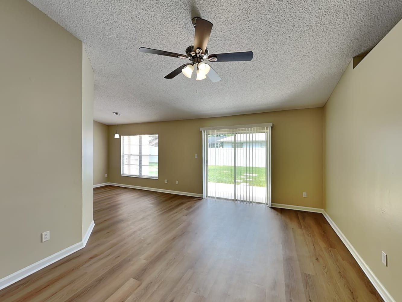 2751 Mint Dr photo 5