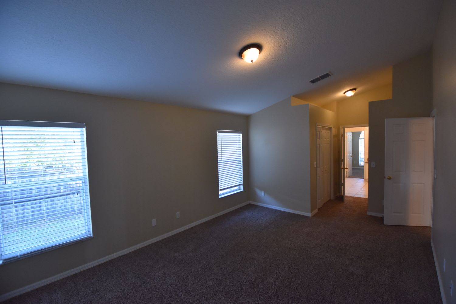 300 Balogh Pl photo 4