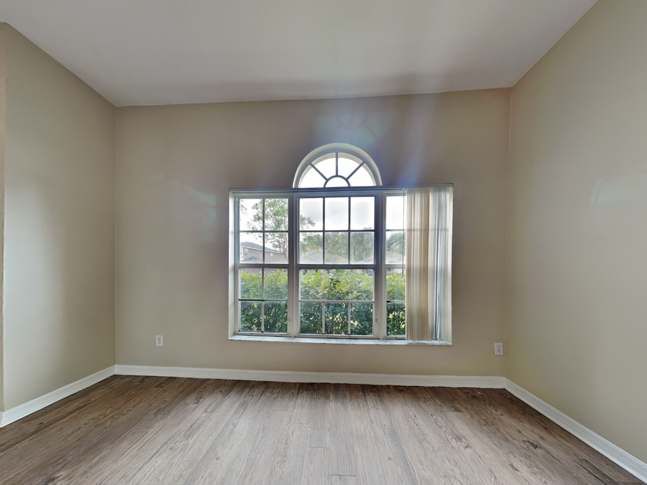 3142 Gianna Way photo 5