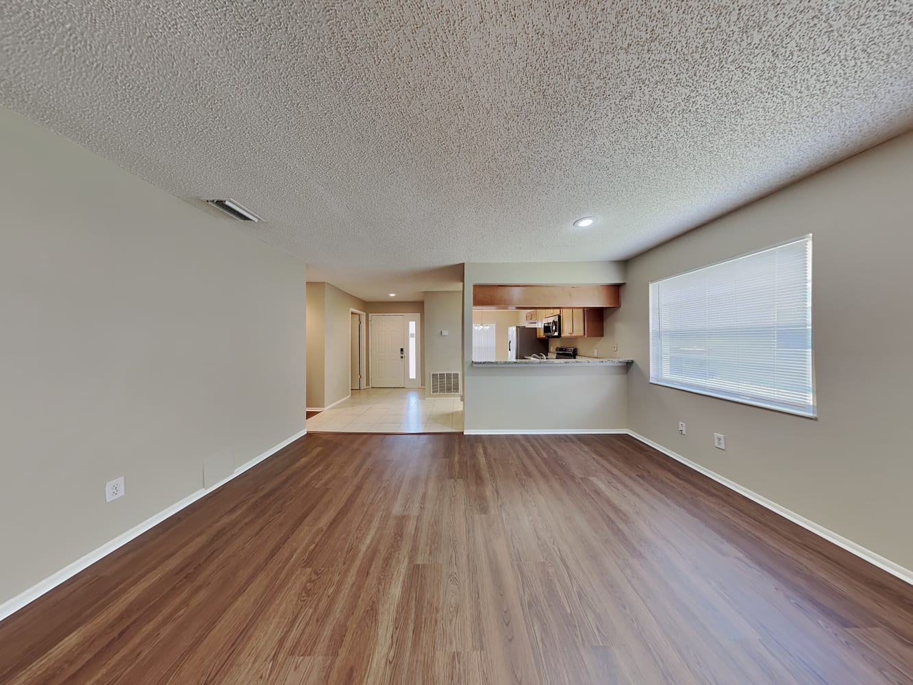 6151 Morningdale Ave photo 4