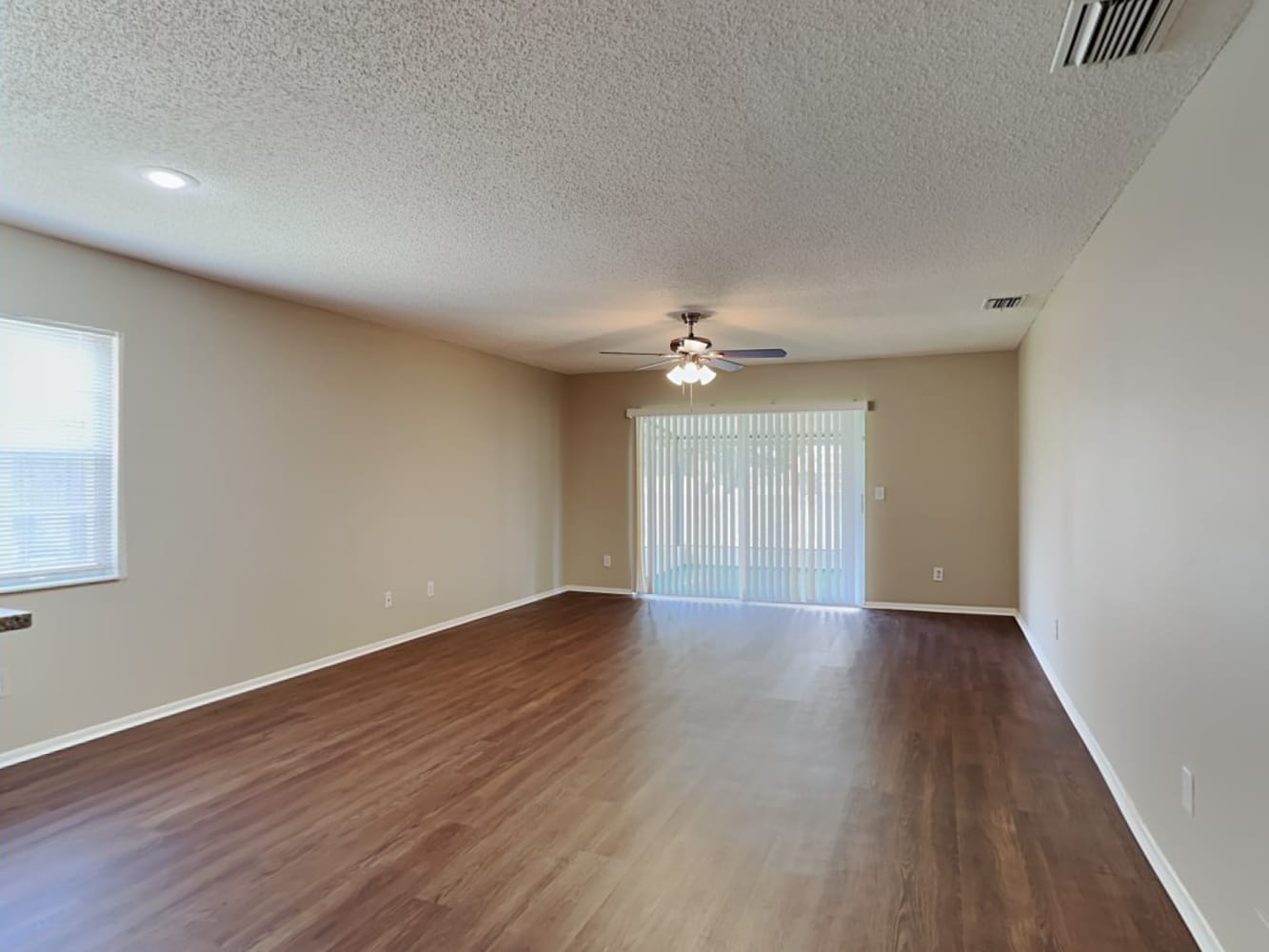 6151 Morningdale Ave photo 3