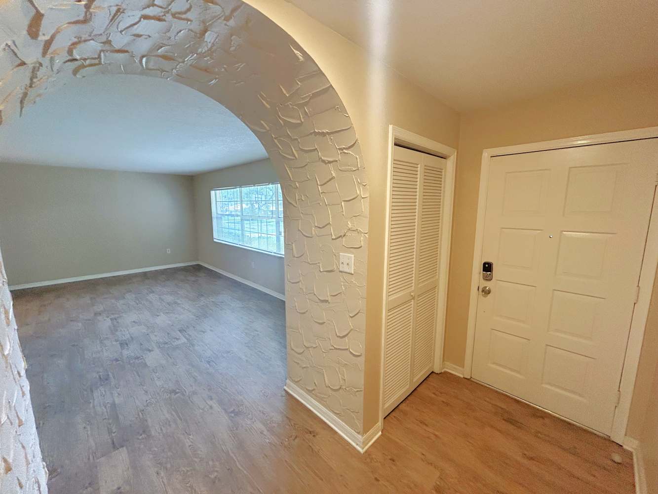 4407 Orangewood Loop E photo 3