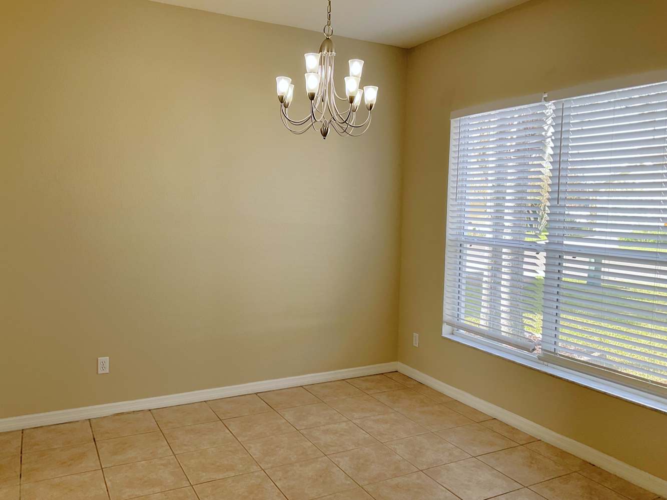 8472 Adele Rd photo 5