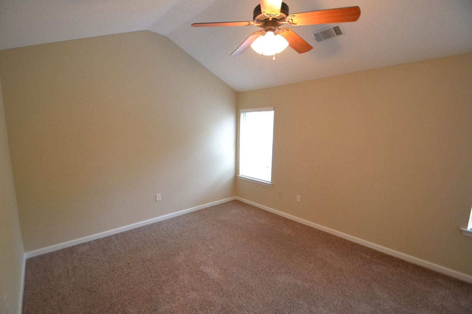5767 Village Loop photo 5