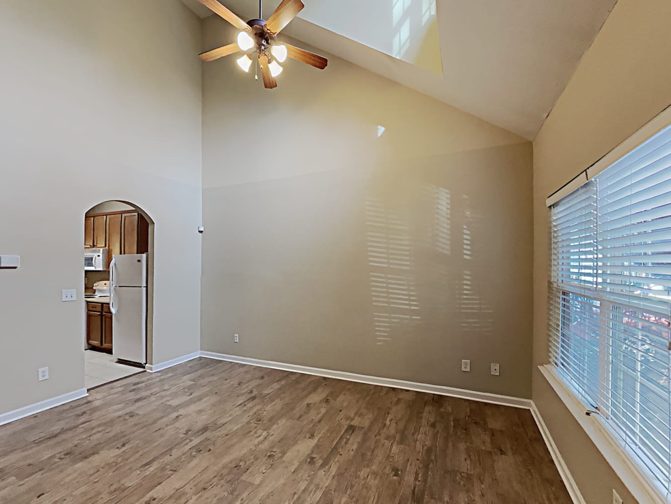 415 Pierpont Ct photo 5