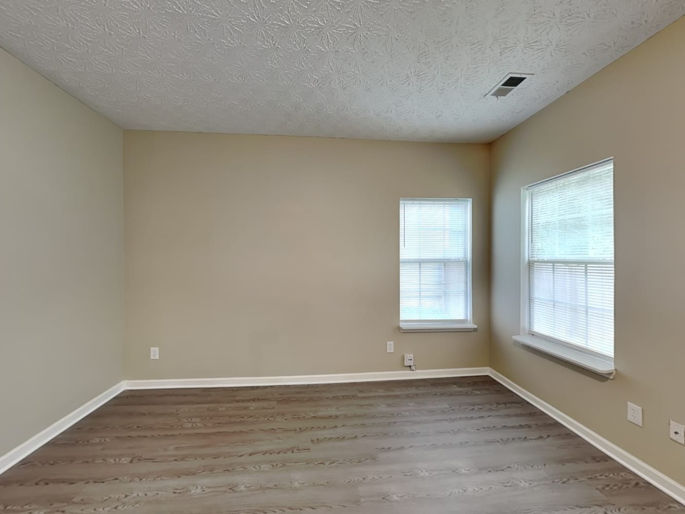 128 Shadow Creek Ct photo 5