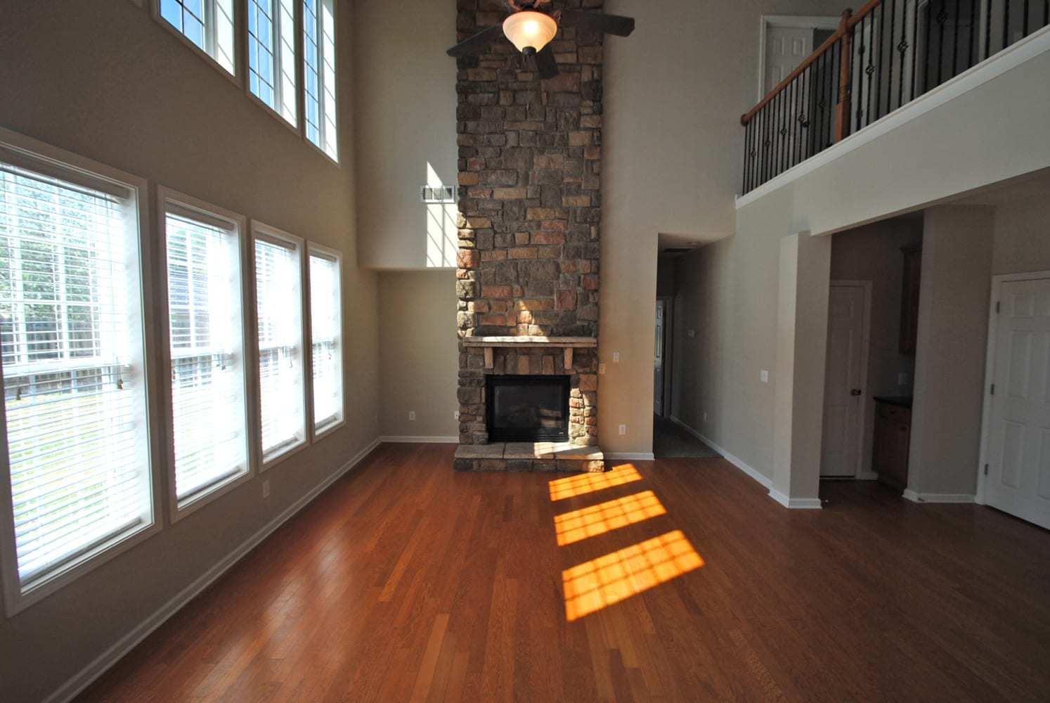 407 White Cloud Trl photo 2