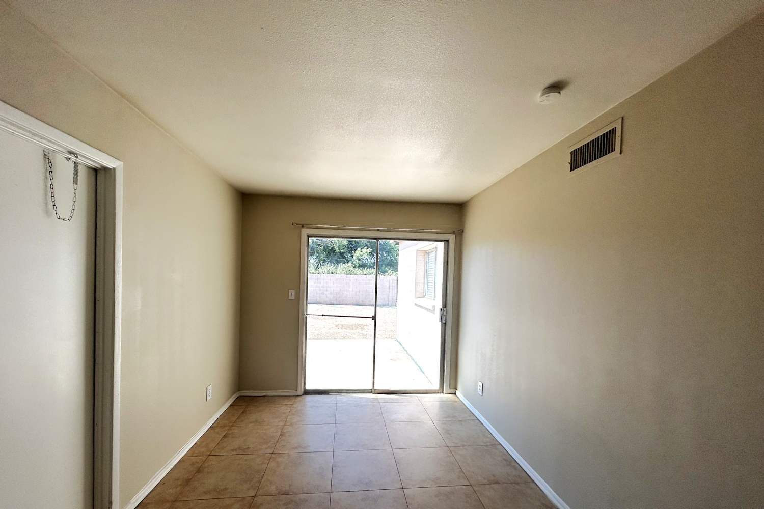 2208 N 48th Dr photo 3