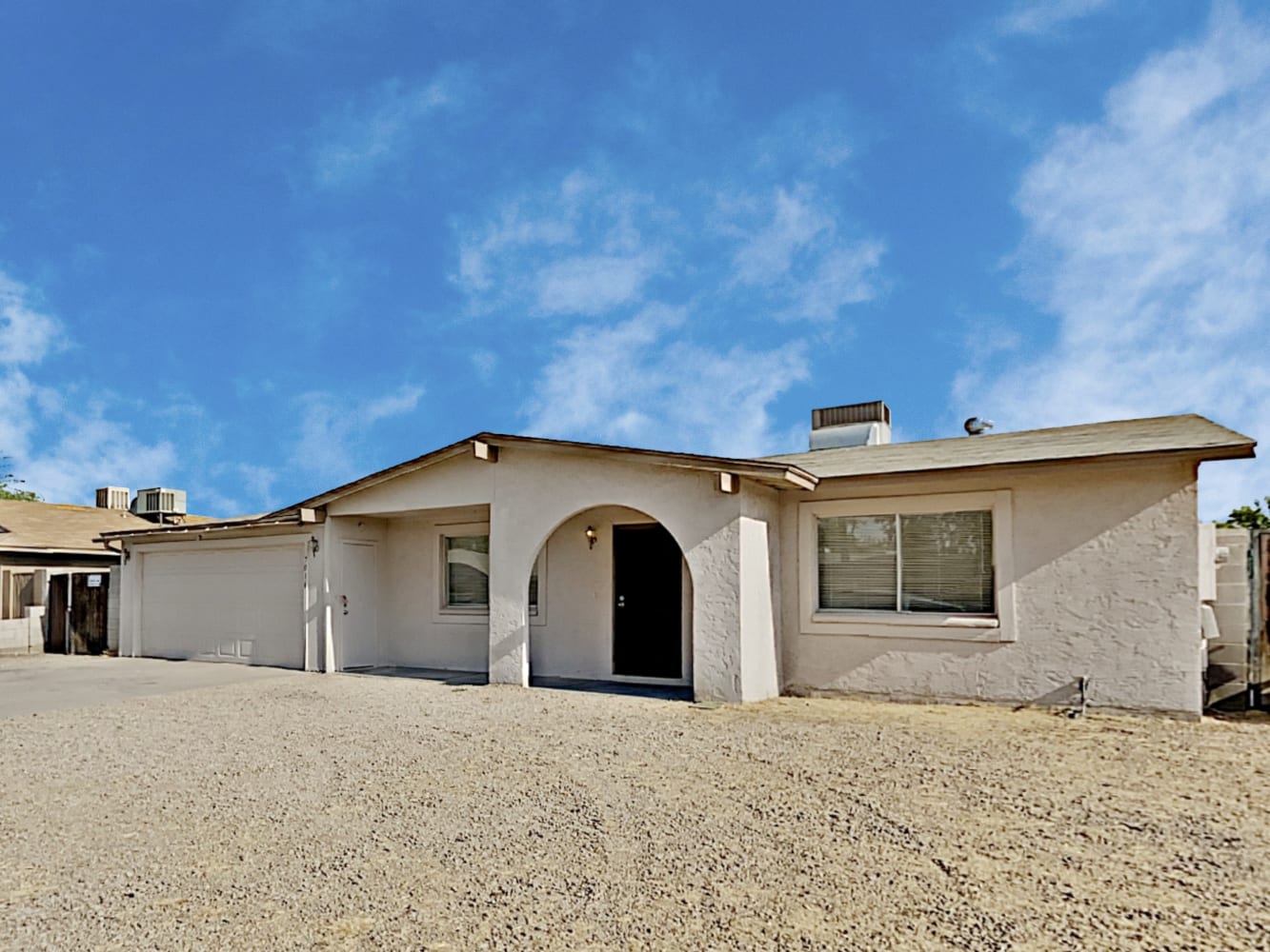 7016 W Wilshire Dr photo 3