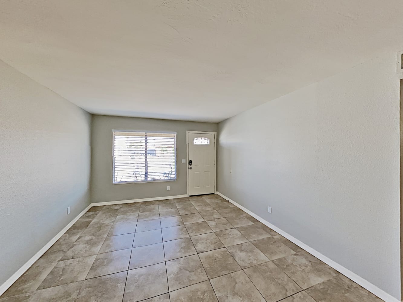 4143 E Sweetwater Ave photo 3