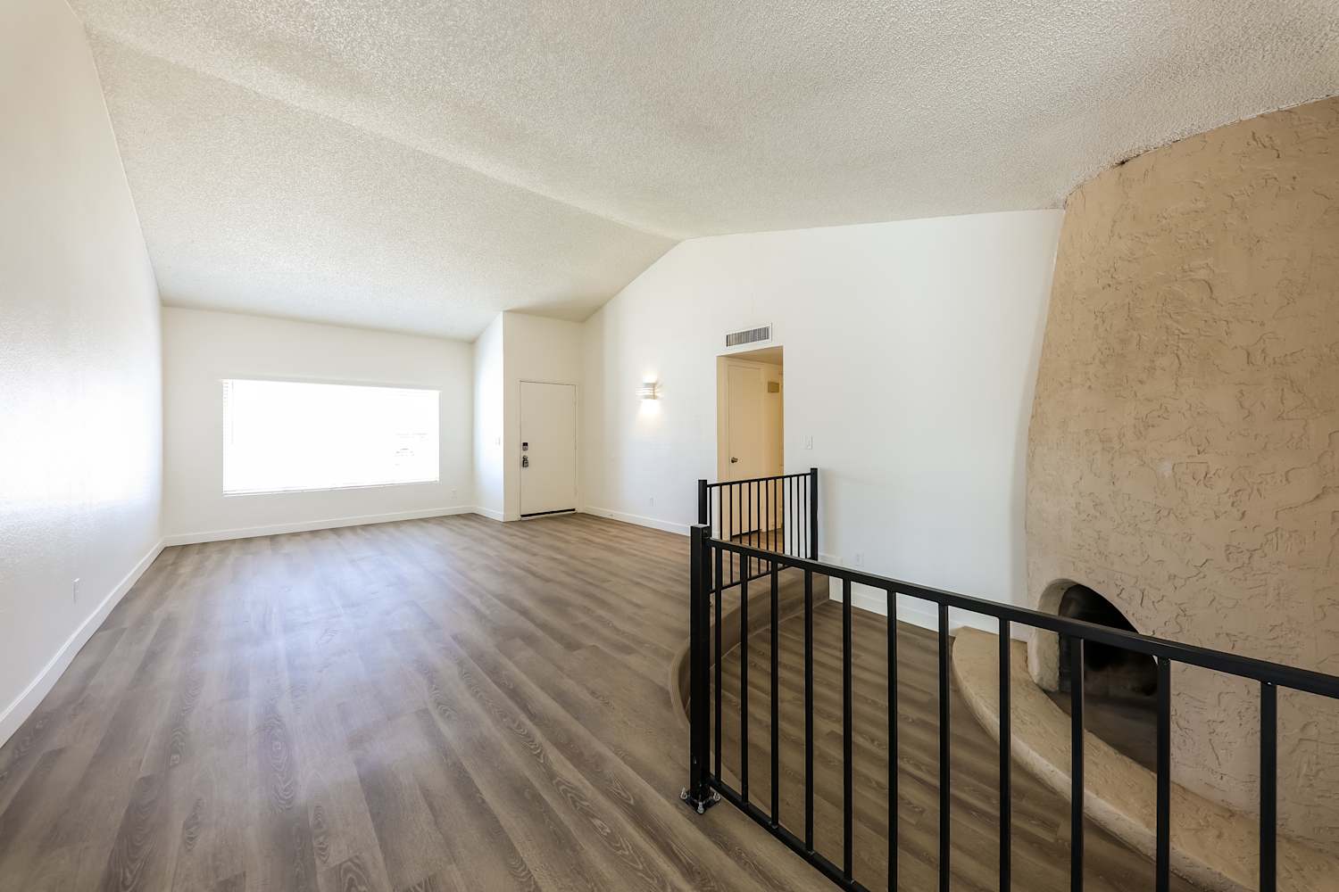 7310 W Cavalier Dr photo 3