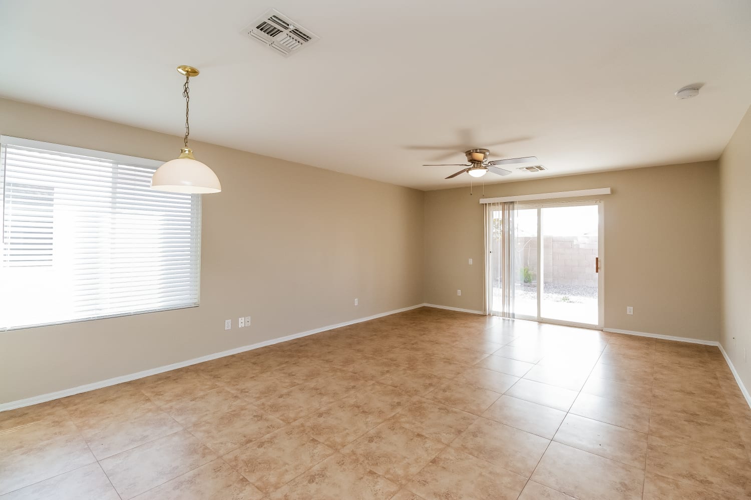 2199 W Renaissance Ave photo 4