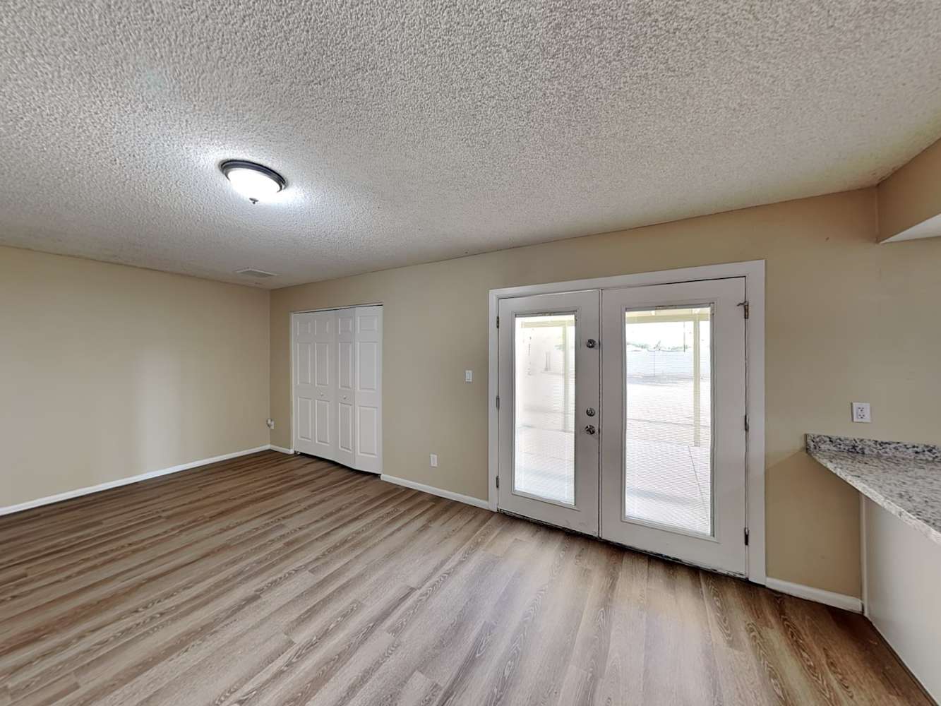 4621 W Carol Ave photo 5