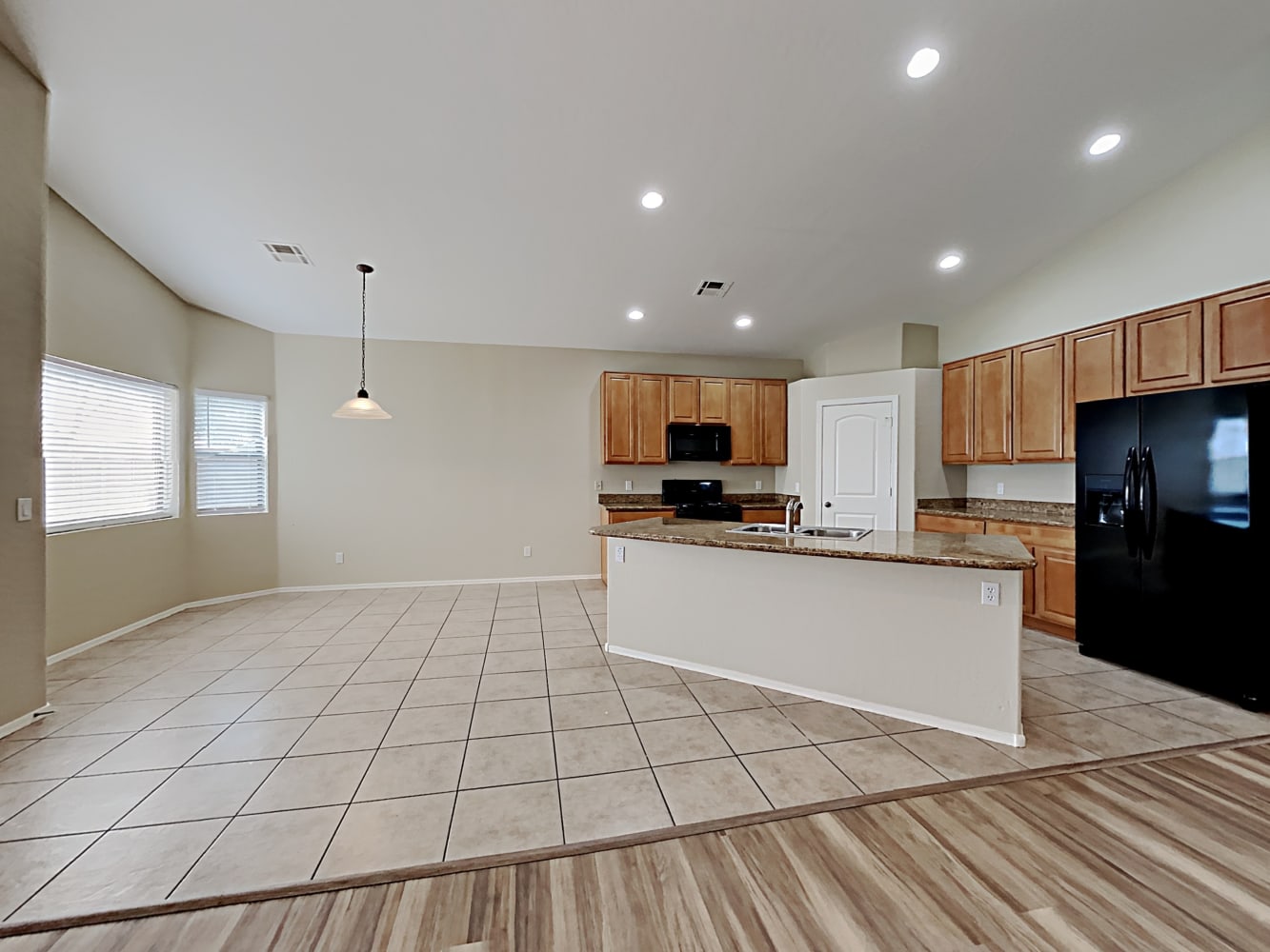 11507 E Ellis St photo 5