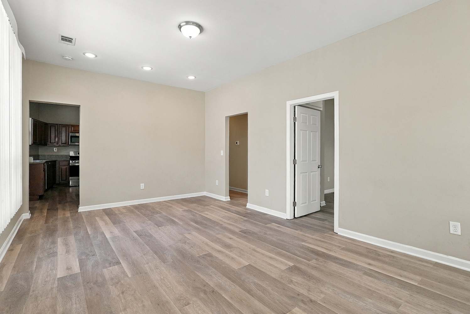 3524 Baltic Ave photo 5