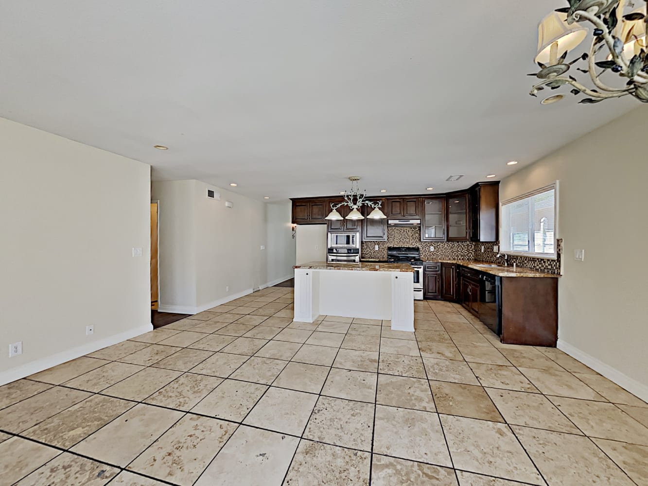 2338 Century Ave photo 5