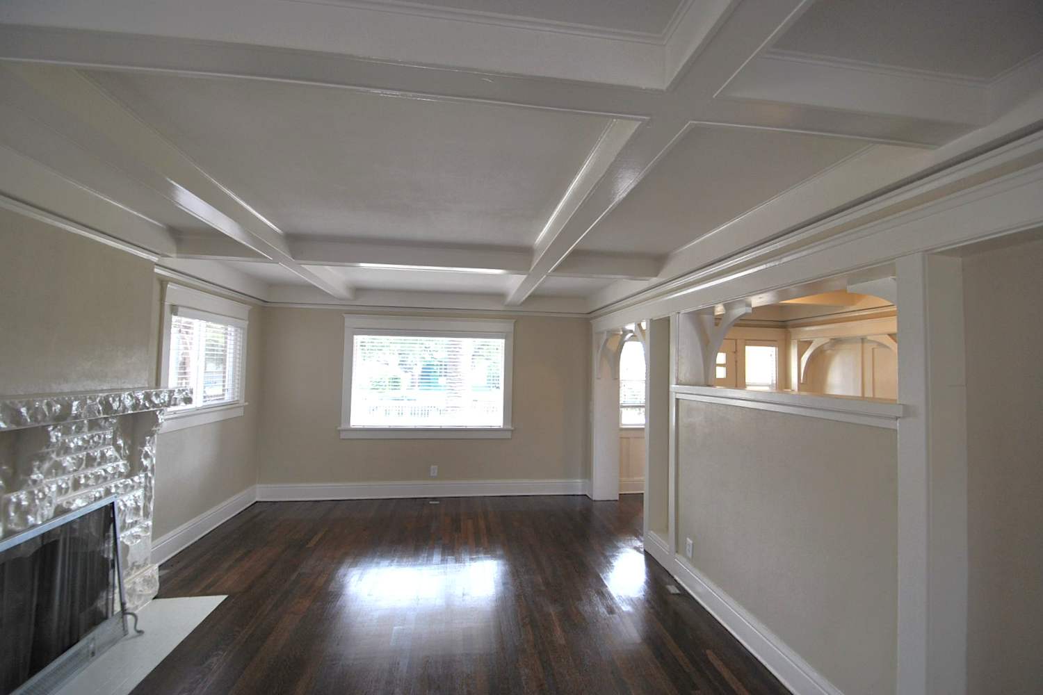 1613 W 49th St photo 3