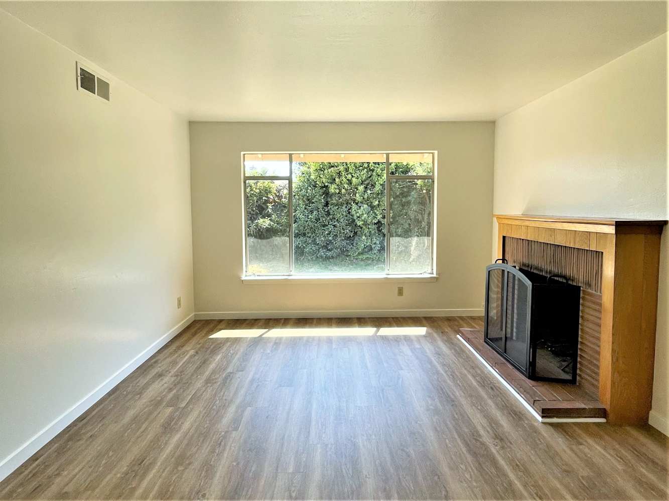 7030 Tamoshanter Way photo 5
