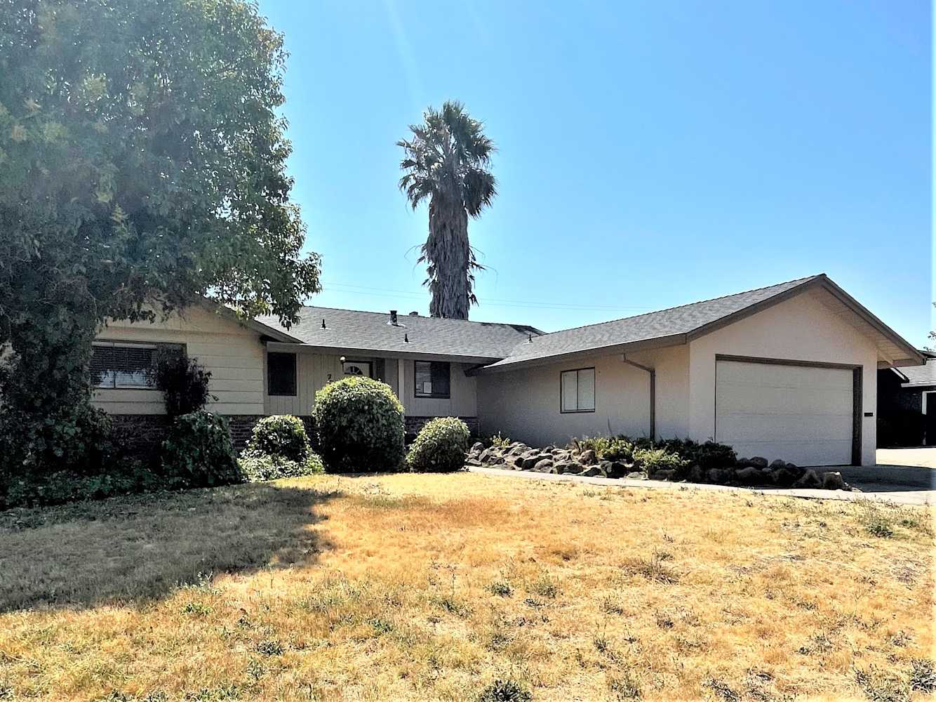 7030 Tamoshanter Way photo 2