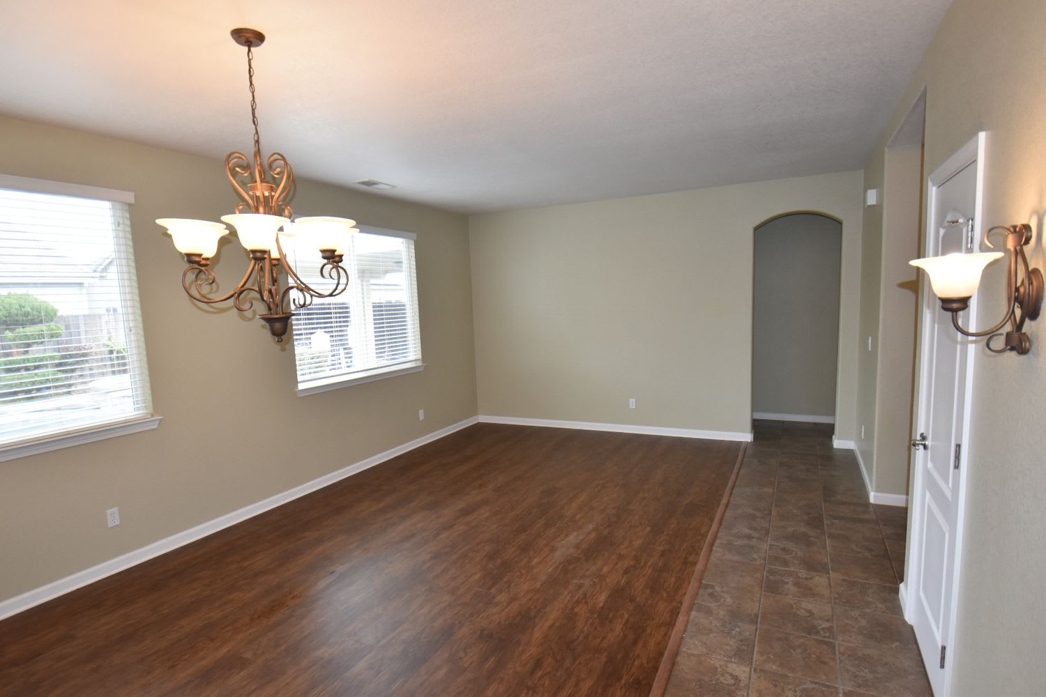 2041 Waterville Dr photo 3