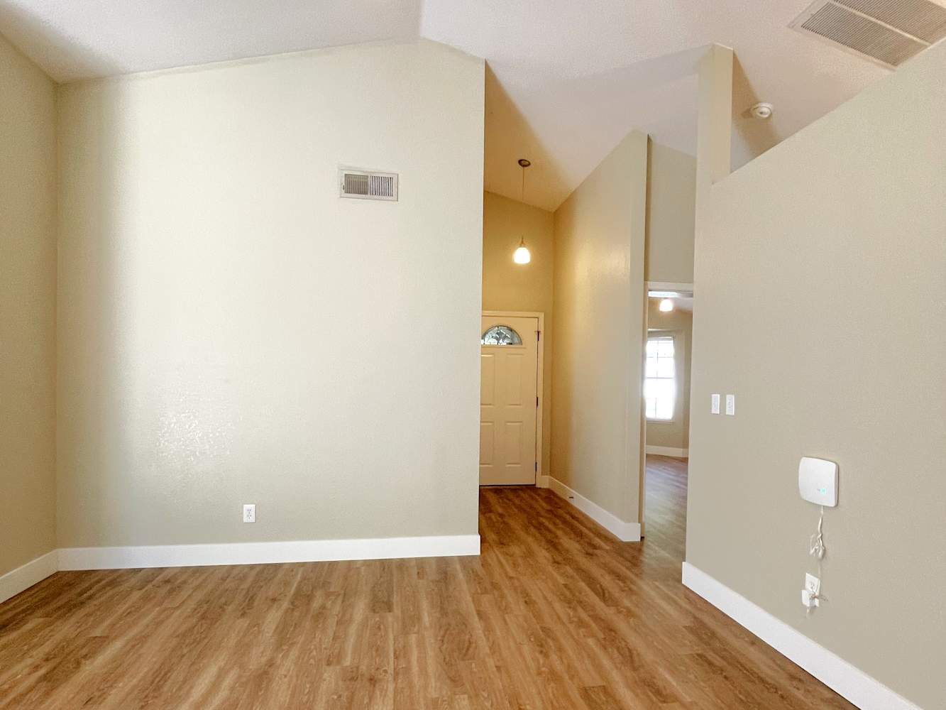 3462 Lowther Way photo 2