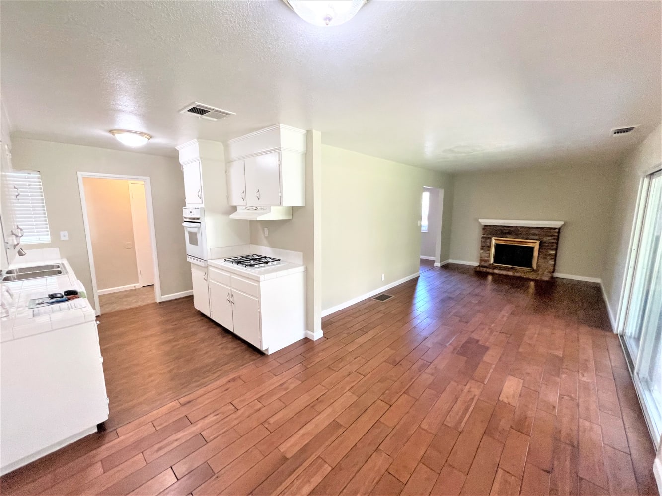8821 Fair Oaks Blvd photo 3