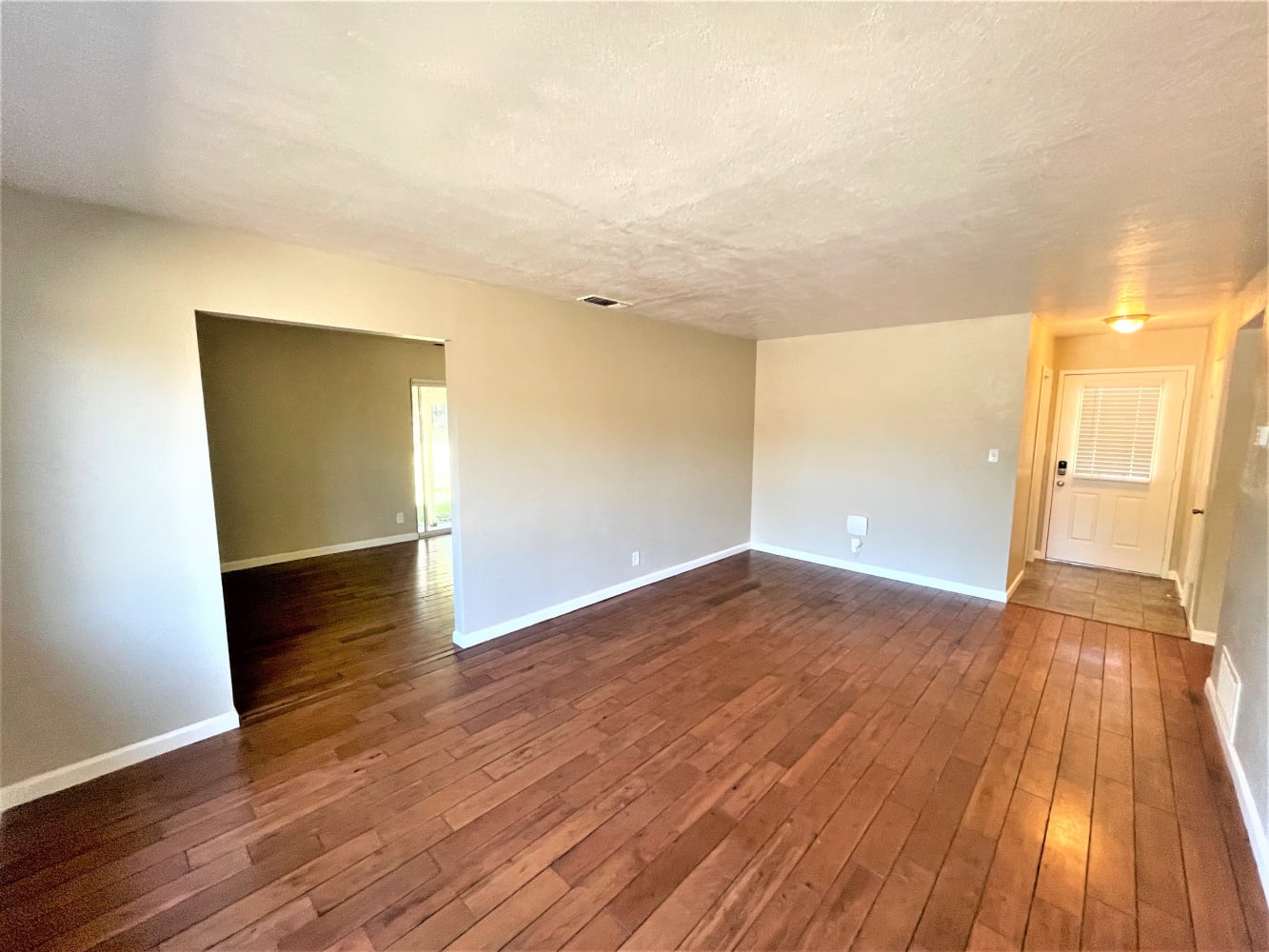 8821 Fair Oaks Blvd photo 2