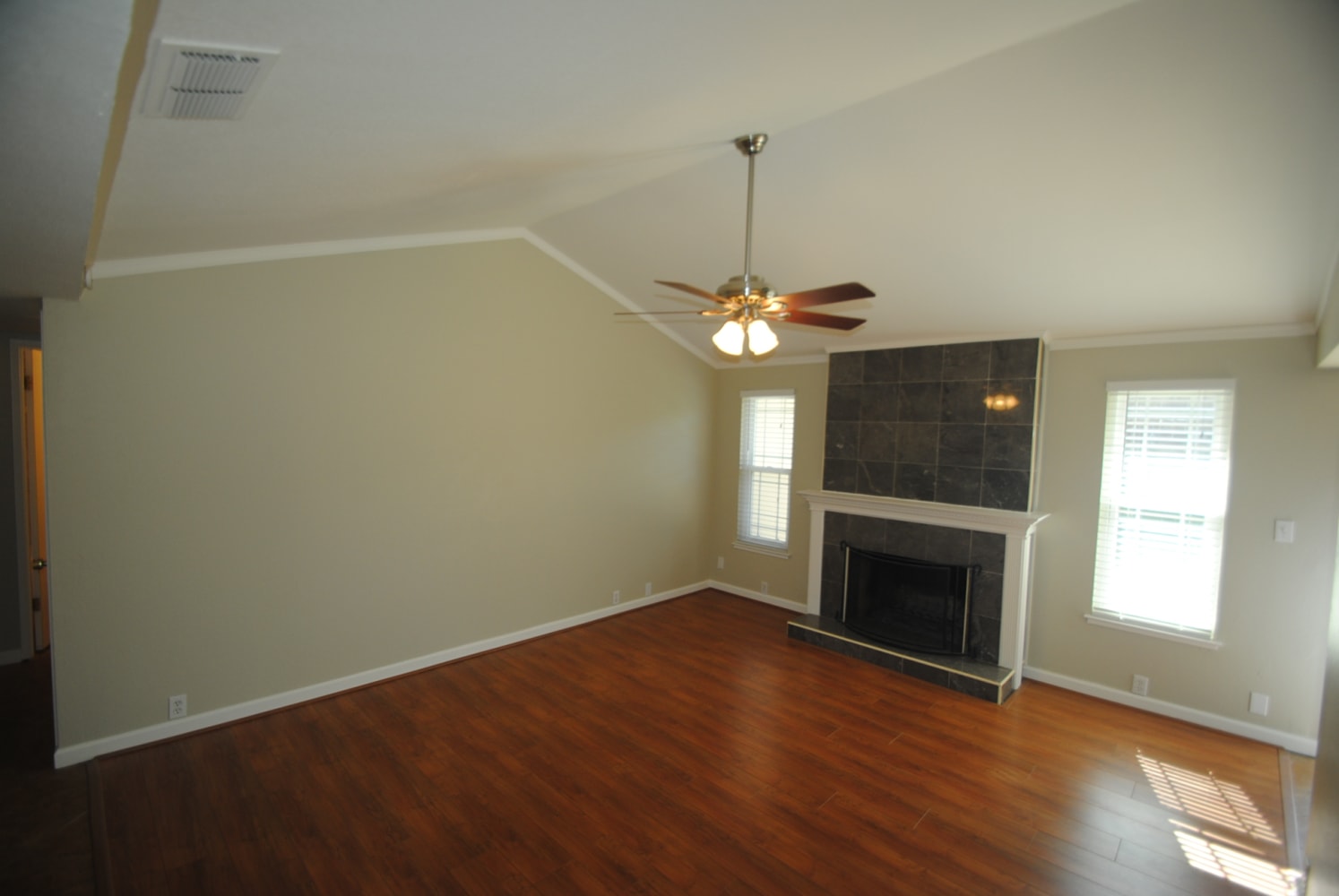 5012 Yancy Ct photo 4