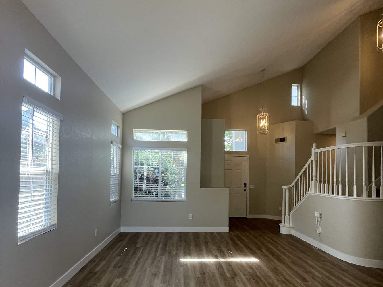 9255 Boulder Falls Ct photo 3