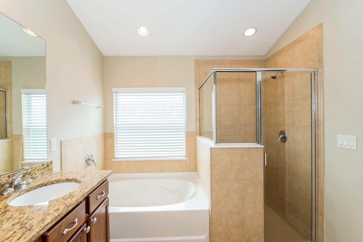 345 N Bellagio Dr photo 5