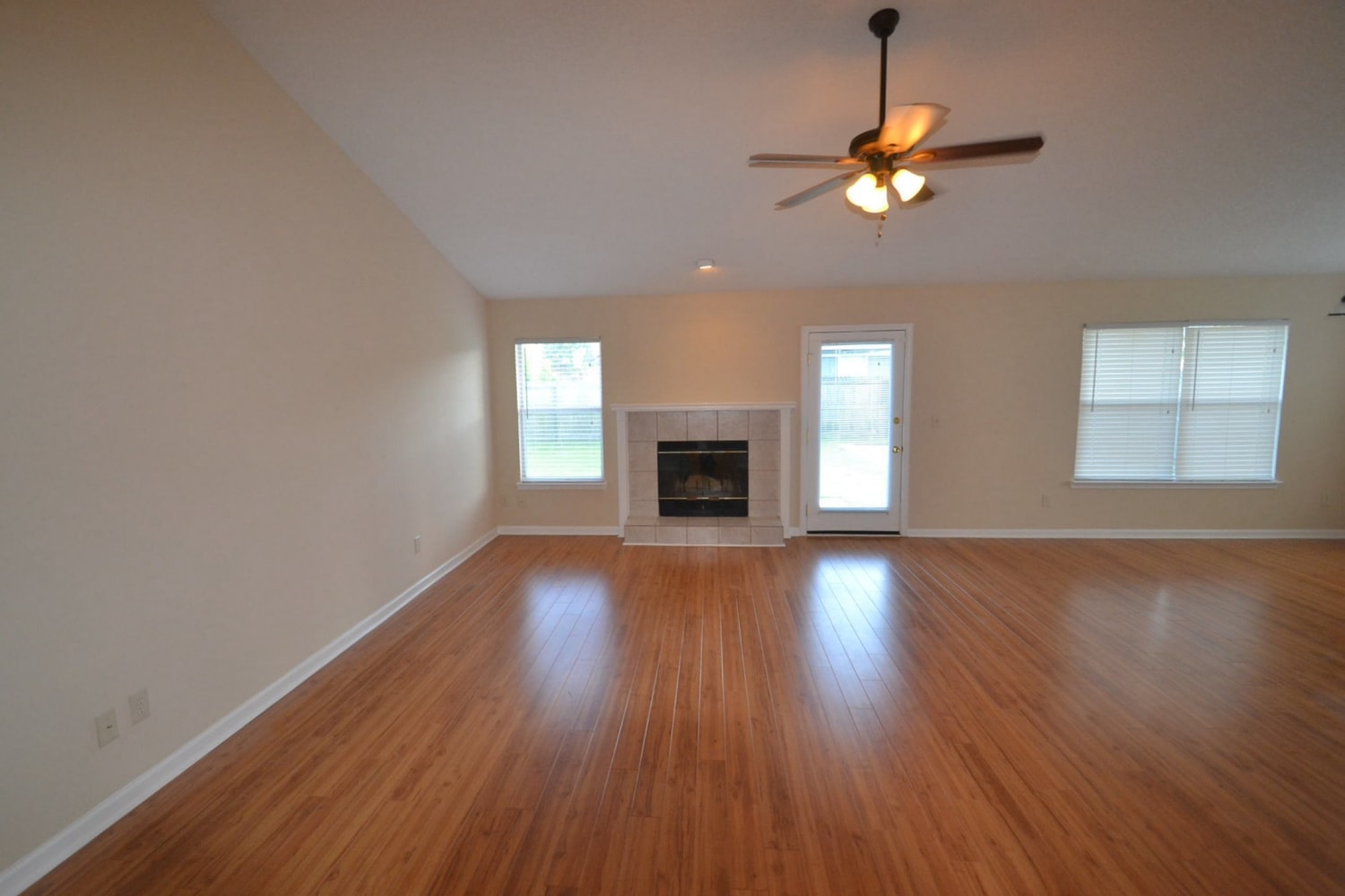 3668 Double Branch Ln photo 2