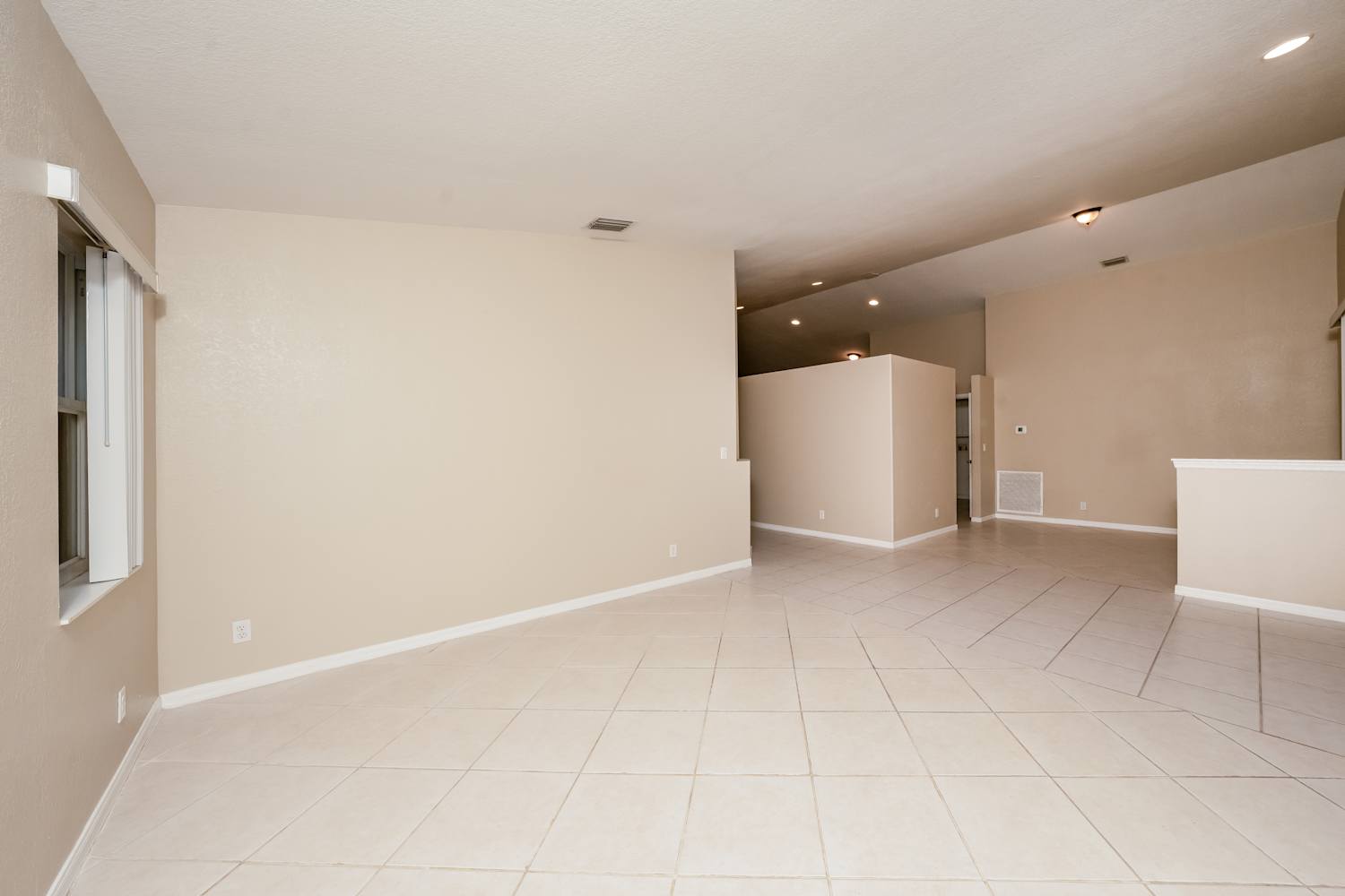 3573 Moon Bay Cir photo 3